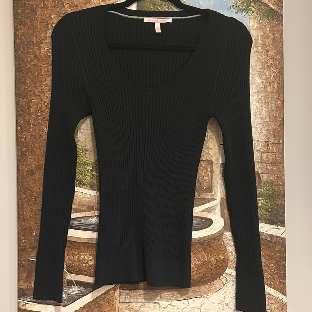 HOT Victorias’ Secret Scoop Neck Ribbed Sweater
